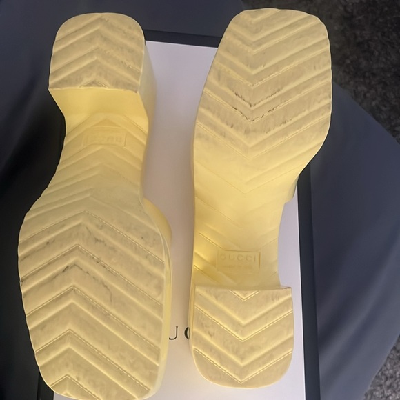 Warn but still in great condition box included! - Picture 7 of 10